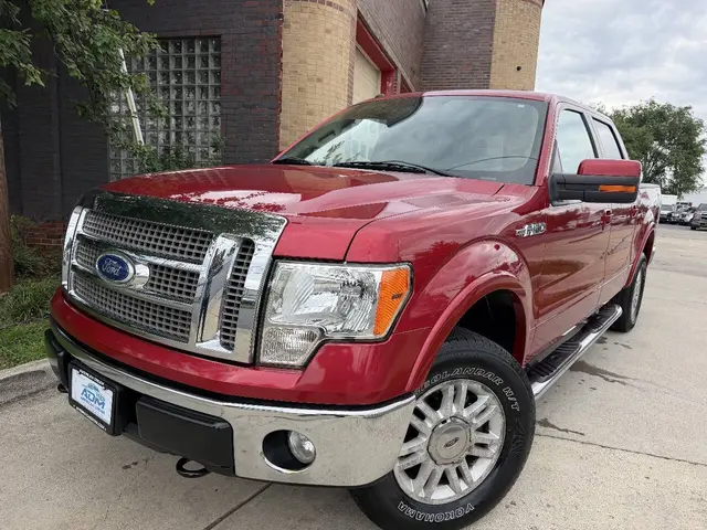 2010 Ford F150 SuperCrew Cab Lariat Pickup 4D 6 1/2 ft