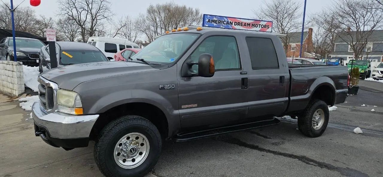 2004 Ford F350 Super Duty Crew Cab XLT Pickup 4D 8 ft