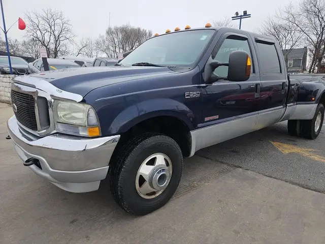 2004 Ford F-350 Super Duty Lariat Crew Cab