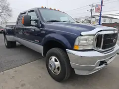 2004 Ford F-350 Super Duty Lariat Crew Cab photo 3