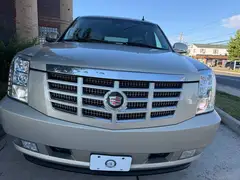 2007 Cadillac Escalade ESV Sport Utility 4D photo 2